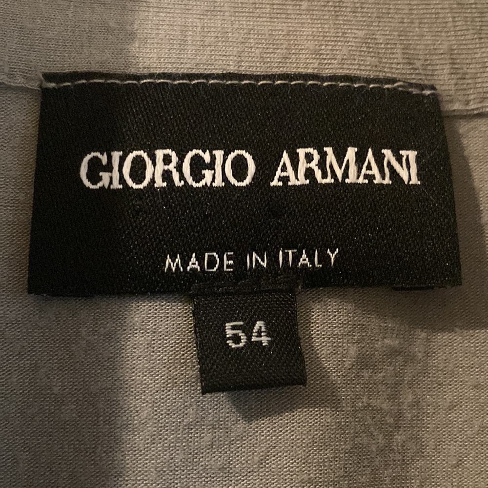 Giorgi Armani Italian-made relaxed-fit buttonless collared shirt - Picture 2 of 10
